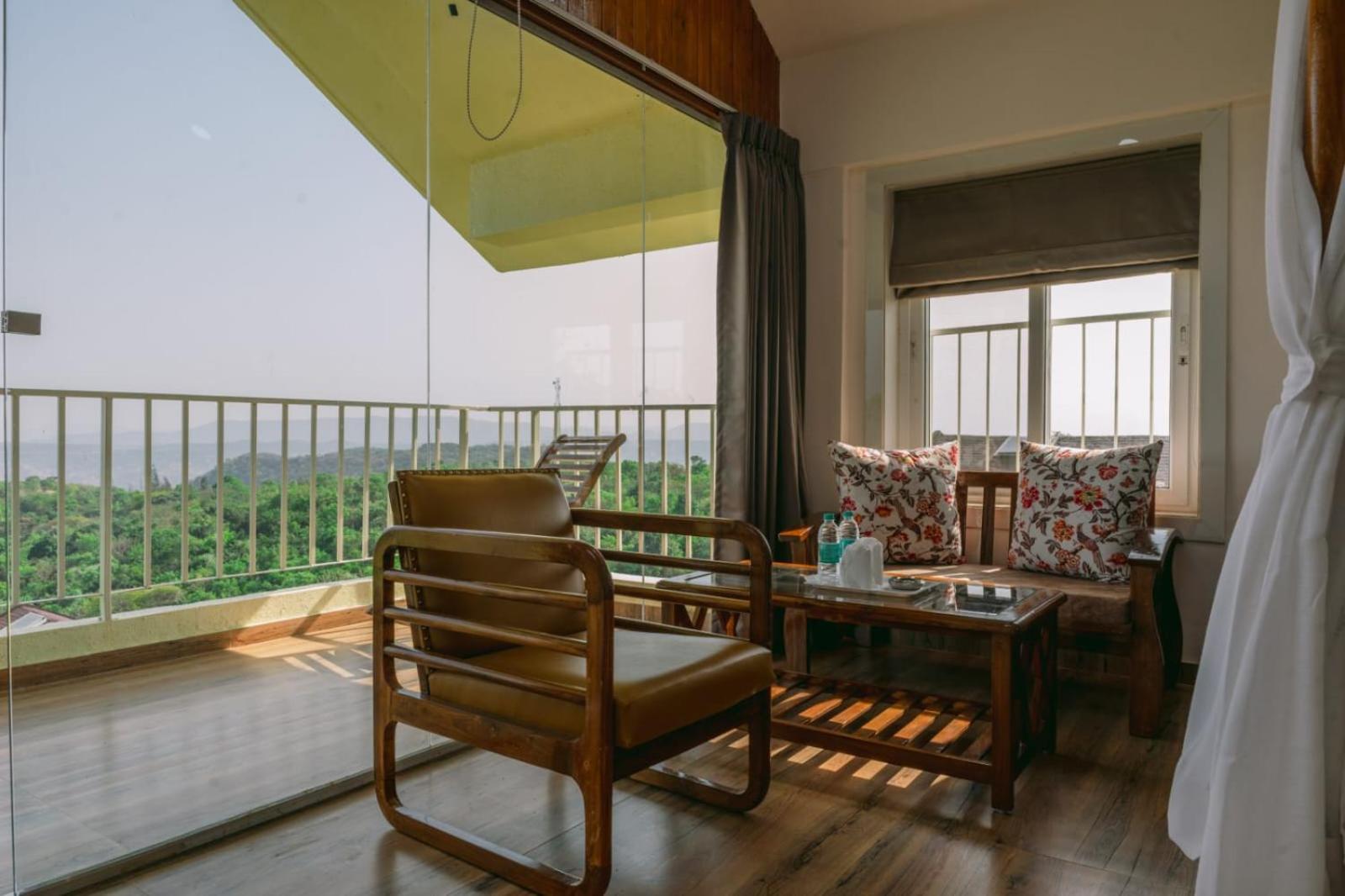 Eshi Resorts And Restaurant - Bhimashankars Jungle Luxury Resort Taleghar Luaran gambar
