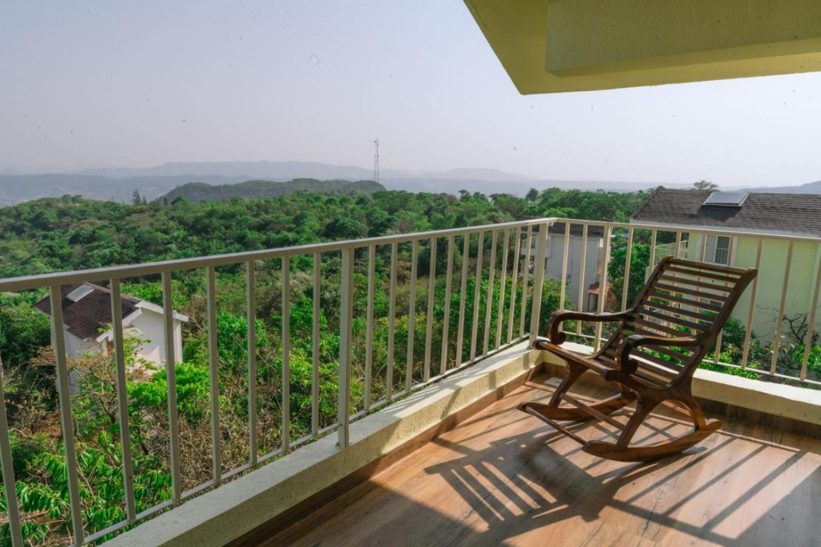 Eshi Resorts And Restaurant - Bhimashankars Jungle Luxury Resort Taleghar Luaran gambar