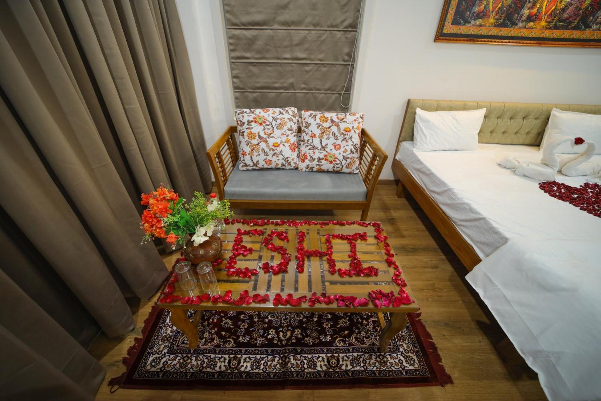 Eshi Resorts And Restaurant - Bhimashankars Jungle Luxury Resort Taleghar Luaran gambar